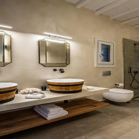 With Views To Delos Island Villa *