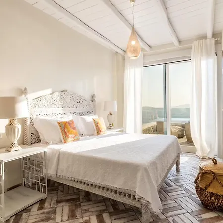 Villa With Views To Delos Island *